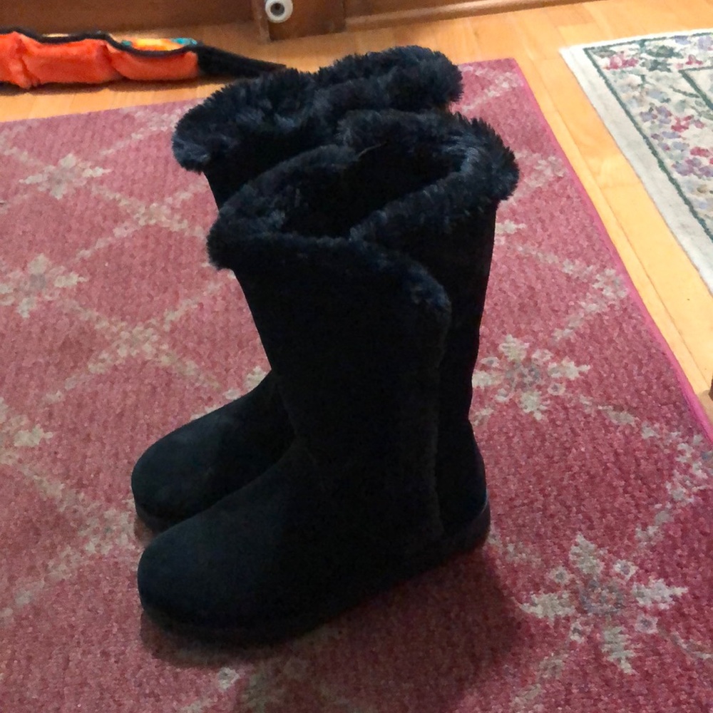 Zip up black boots